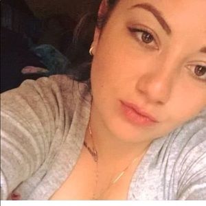 Meet your Posher, Michaela